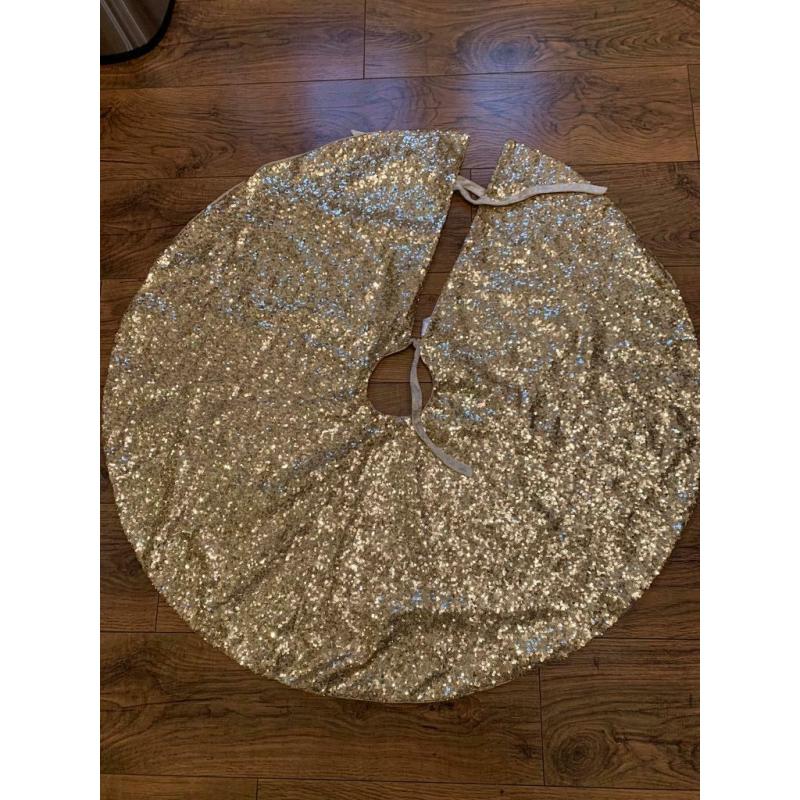 Gold Christmas tree skirt