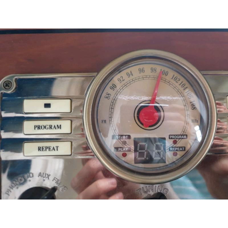 Vintage inspired wooden CD player, radio, Bluetooth etc music player
