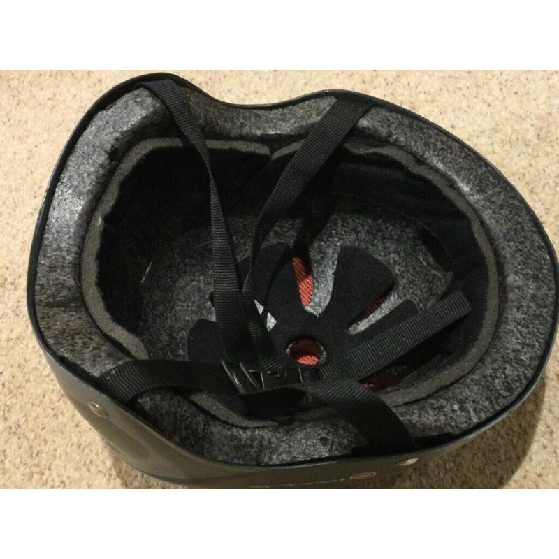 Skateboarding helmet