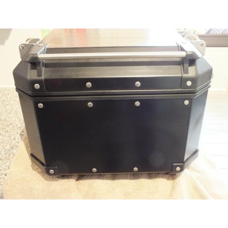 Givi OBK58 Trekker Outback Black Line Top Box
