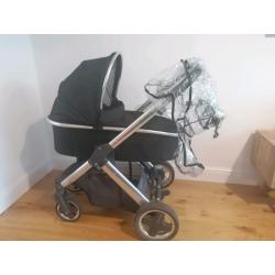 Oyster 2 pushchair and carrycot. Suitable from birth