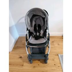 Oyster 2 pushchair and carrycot. Suitable from birth