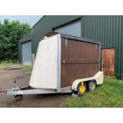 Mobile Catering / Food Trailer - recently converted Horsebox Excellent condition.