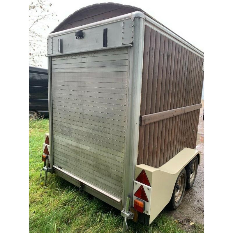 Mobile Catering / Food Trailer - recently converted Horsebox Excellent condition.