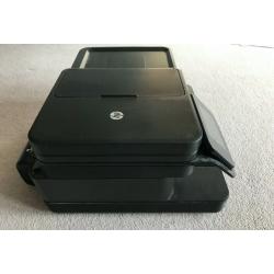 Hewlett Packard Photosmart 7520 All-In-One InkJet Printer