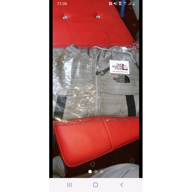 TRACKSUIT . NEW .
