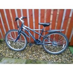 FULLY SERVICED BIKE & M/GRDS, LIGHTS,LOCK *FREE DELIVERY HULL*