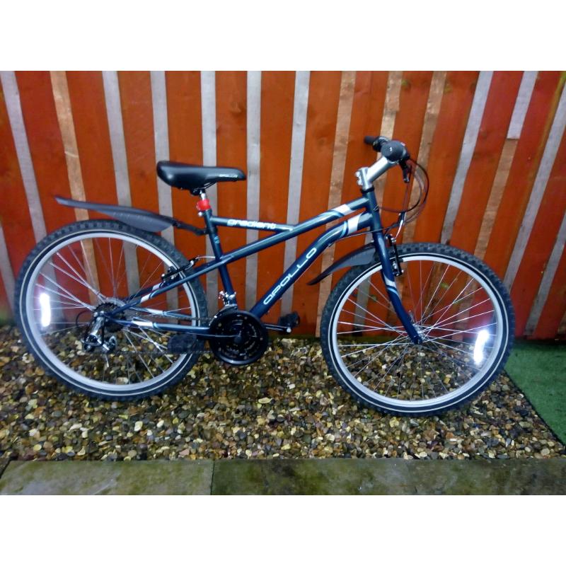 FULLY SERVICED BIKE & M/GRDS, LIGHTS,LOCK *FREE DELIVERY HULL*