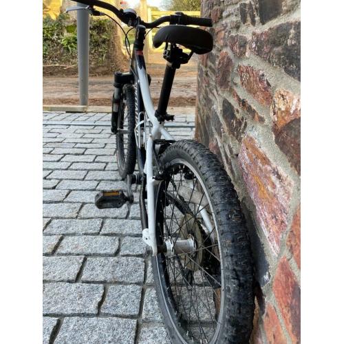 Specialized kids hotrock 20? Bike