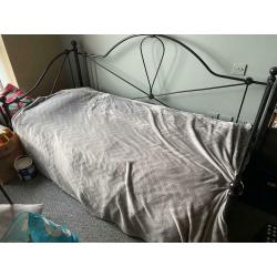 Single Day Bed and mattress - free