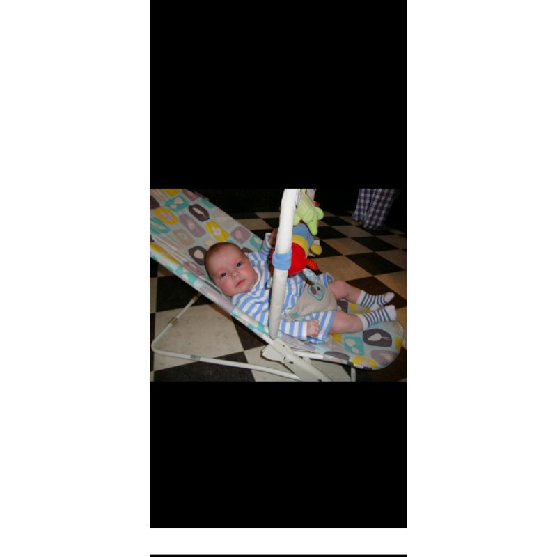 Mothercare bouncy chair with washable cover