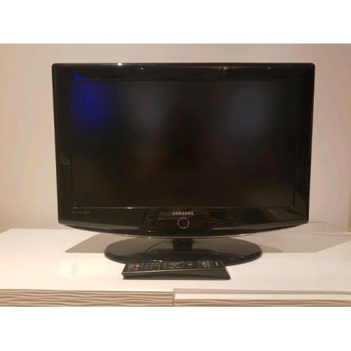 Samsung LE26R87BD - 26" LCD TV with Remote