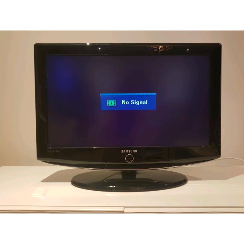 Samsung LE26R87BD - 26" LCD TV with Remote