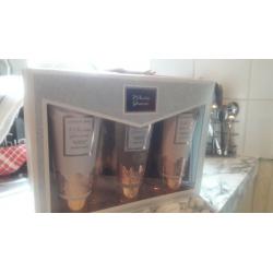 WHITE GRACE TRIO BATH SET.
