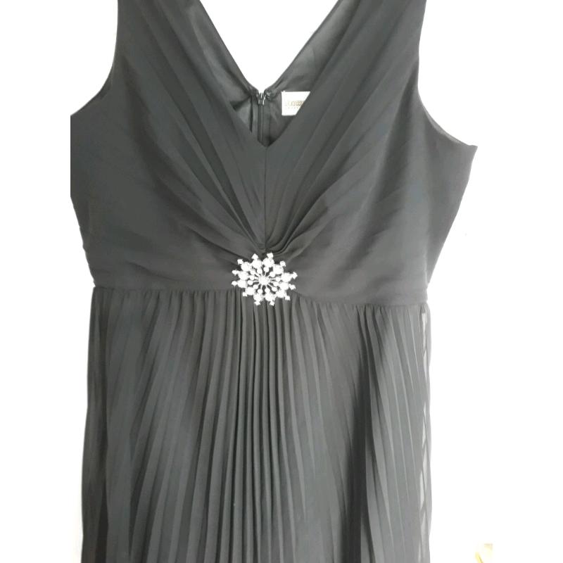Wedding/Cruise/Races/Occasion Outfit size 20