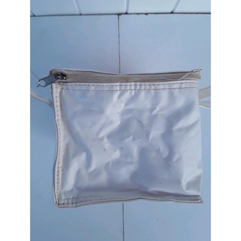 "COCA COLA " INSULATED SNACK/LUNCH BAG . COLLECTABLE !