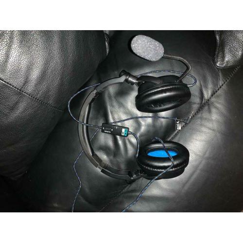 C6 100 Gaming headphones