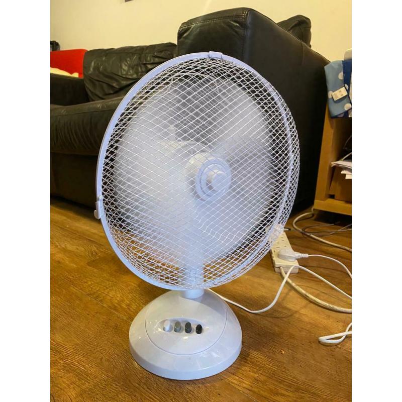 Oypla Electrical 12" 3 Speed Oscillating Electric Desk Home Office Fan