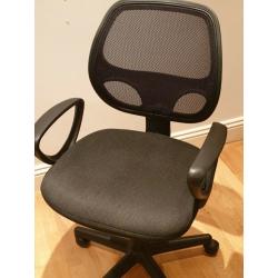Rossi Mesh Chair In Black