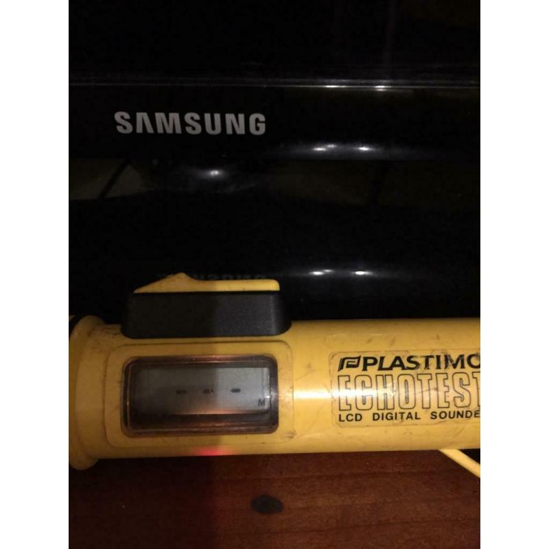 Plastimo Echotest LCD digital fishfinder