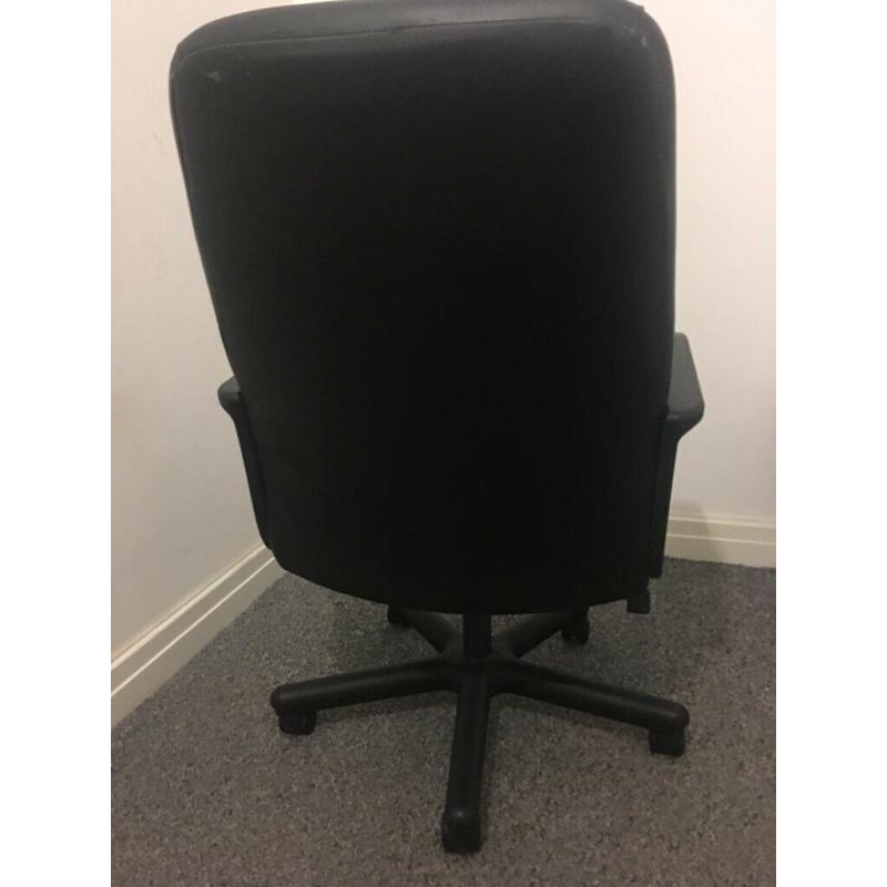 Two chairs for just ?25