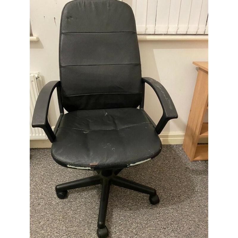 Two chairs for just ?25