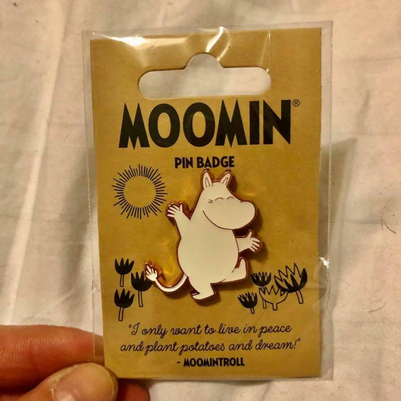 Moomin Troll Brand New Happy Dancing Peace & Dream White Hippo Pin Badge