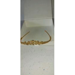 JEWELLERY SET consisting of TIARA, EARRINGS and NECKLACE