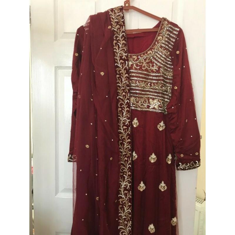 GORGEOUS LATEST MAROON WORKED NET WITH LINING LAHNGA SET,USED ONCE