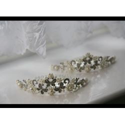 Tiara x2