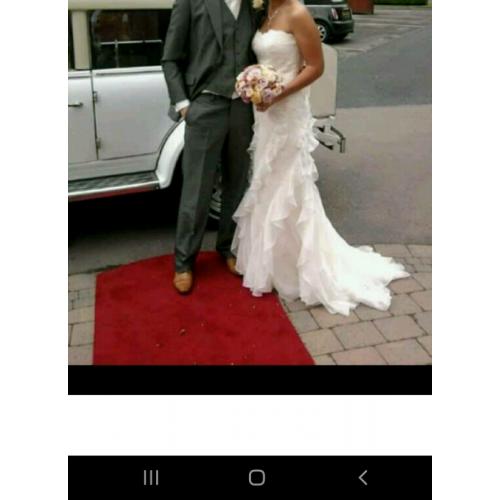 Augusta Jones wedding dress