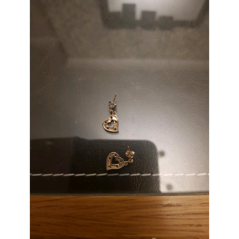 Gold earrings