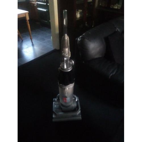 Dyson DC 07