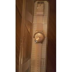 SWATCH PINK WATCH
