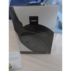 BOSE QuietComfort 35 Wireless Series II Noise Cancelling Headphones