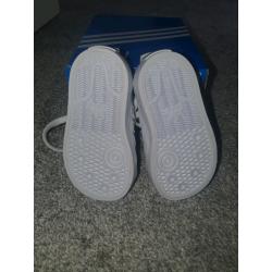Adidas Nizza Infant - Size 3