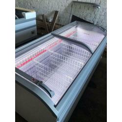 2.1m (7ft) AHT Miami Freezer - LED Lights & Food Dividers