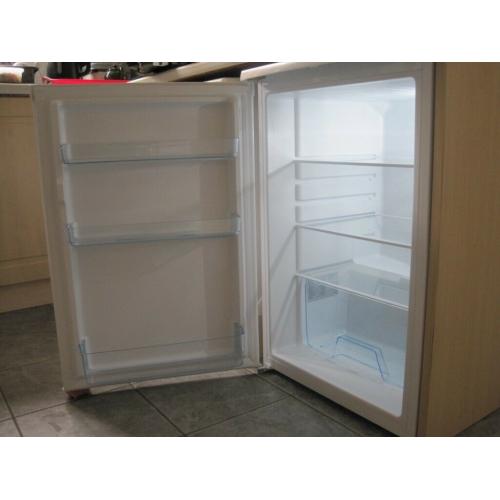 LEC MODEL L5511W UNDER COUNTER LARDER FRIDGE A+ RATING ONLY USED FOR A WEEK