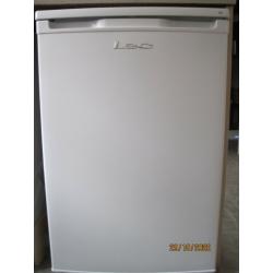 LEC MODEL L5511W UNDER COUNTER LARDER FRIDGE A+ RATING ONLY USED FOR A WEEK