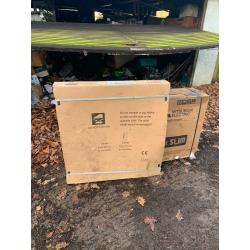 Air conditioning units