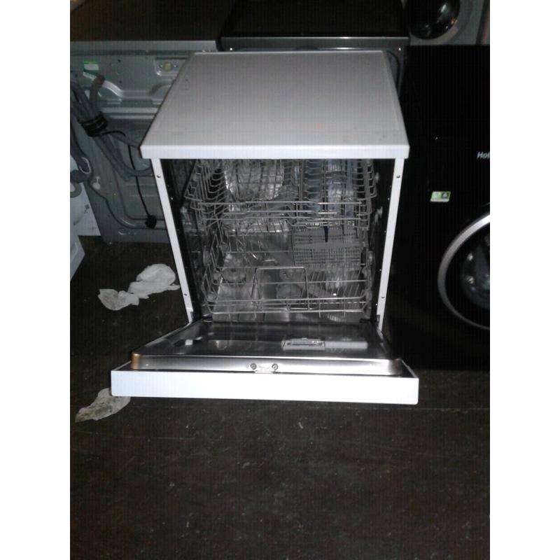 HISENSE FULL SIZE DISH WASHER 60CM WIDE