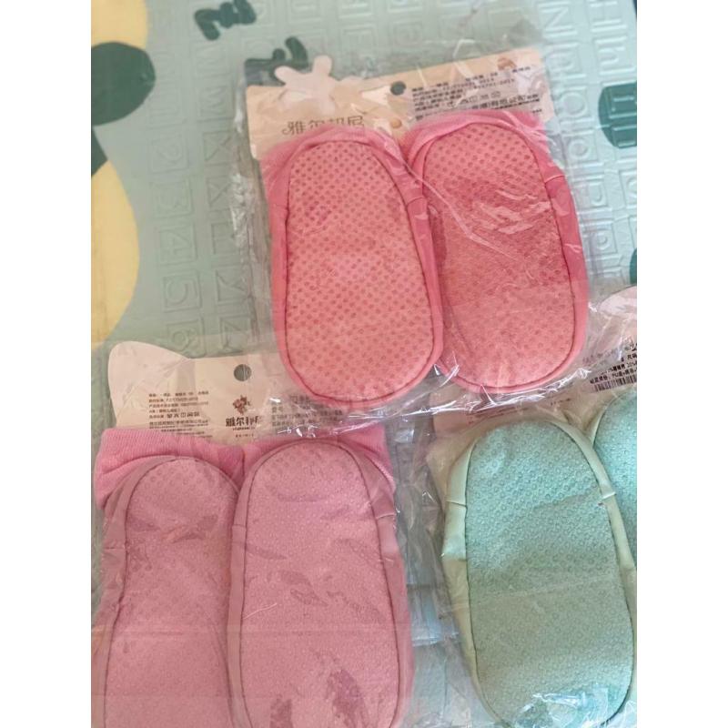 Baby shoes anti slip rubber soles.