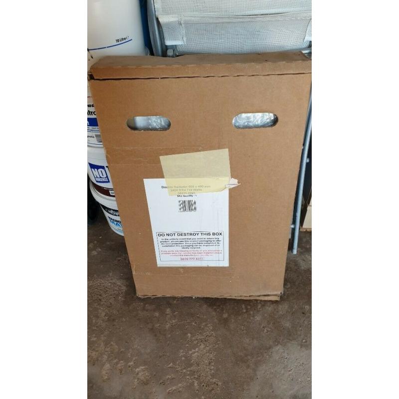 Double radiator 600mm x 400mm 2454BTU 719 watts, White.