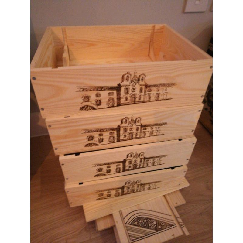 Wine boxes/crates Perfect Conditions