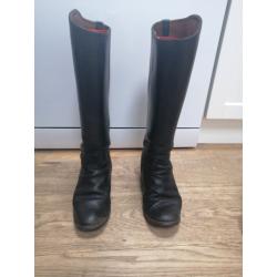 Long leather riding boots