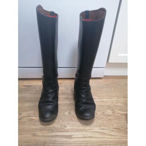 Long leather riding boots