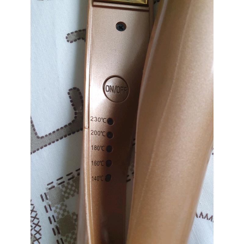 Twisted hair curler