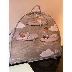Mamas & Papas - Playmat and Gym