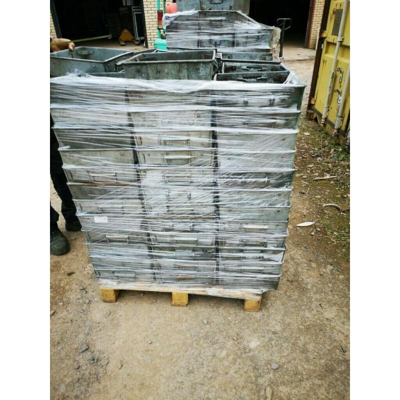 Tote Pans / Metal Trays / Storage Bins / Metal / Storage