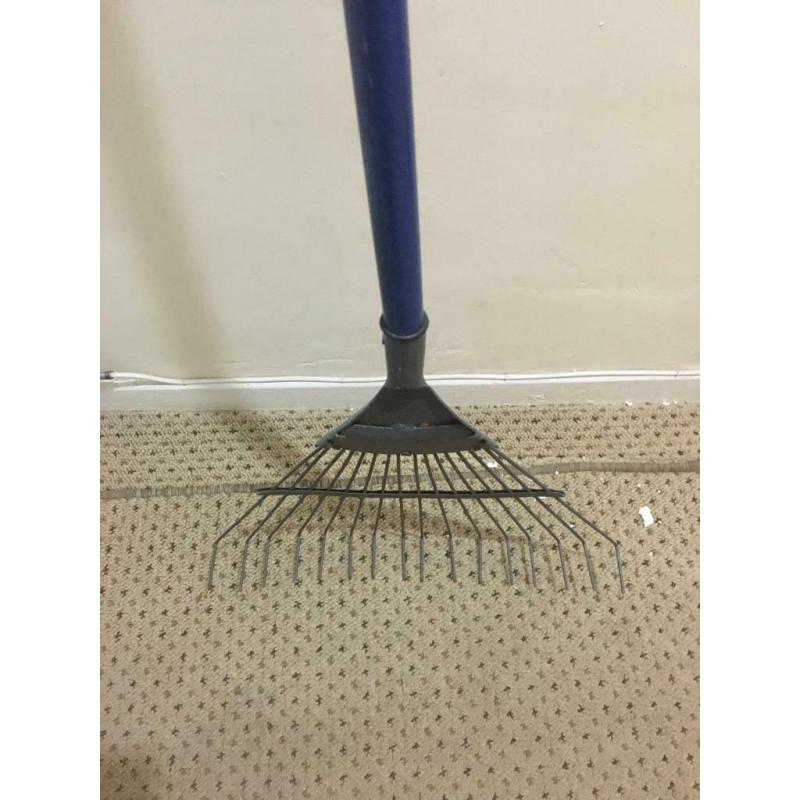 Garden rake